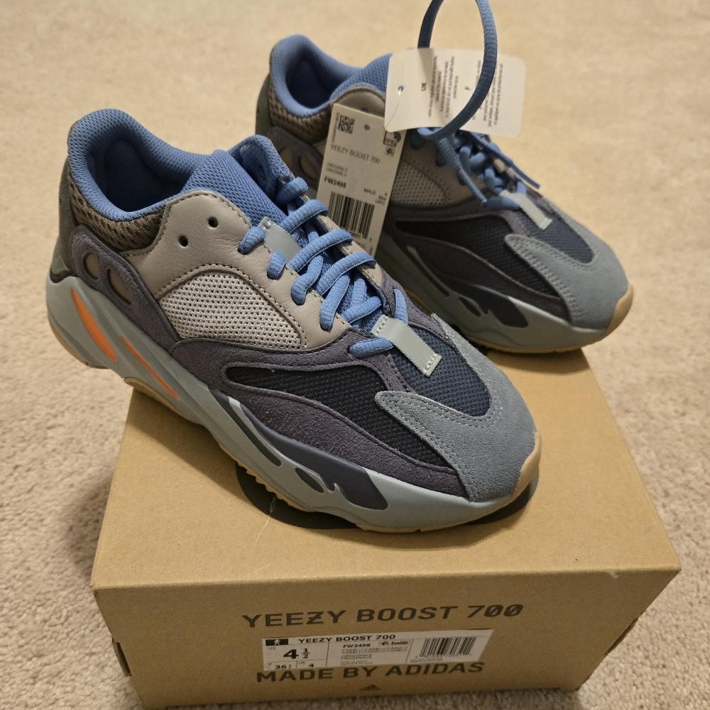 Yeezy Kids Sneakers in Blue and Gray